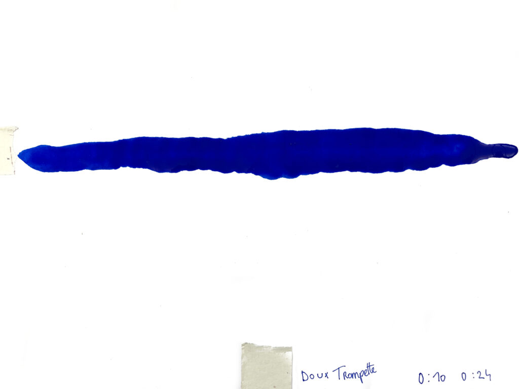 Trait bleu à l'aquarelle